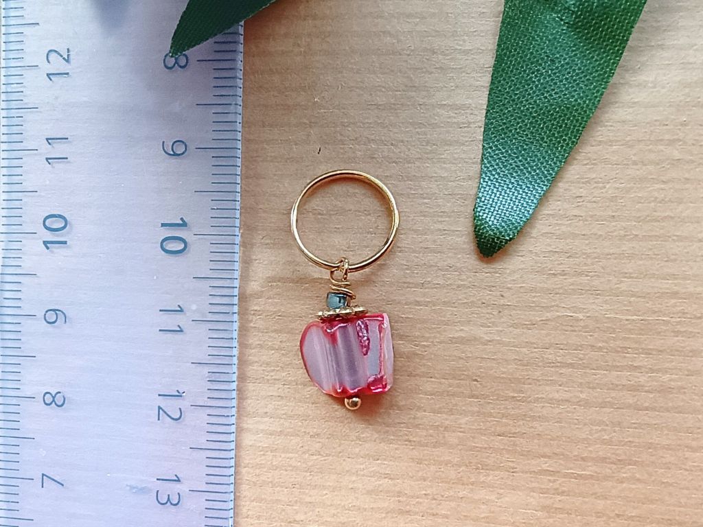 Handmade Stitch Markers "Leaf and Flower" | Luxury Knitting Accessories with Mother of Pearl