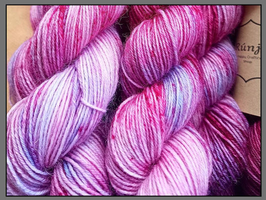 Fay - Hand-dyed yarn for knitting and crocheting. 50g.