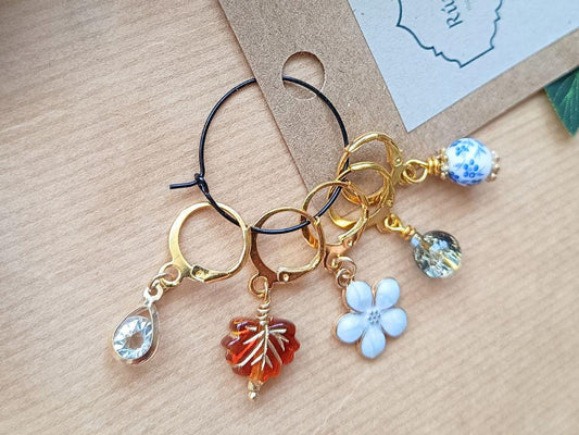Handmade knitting stitch markers set | Autumn charms | Leaf, flower, drop and bead markers | Unique knitter gift