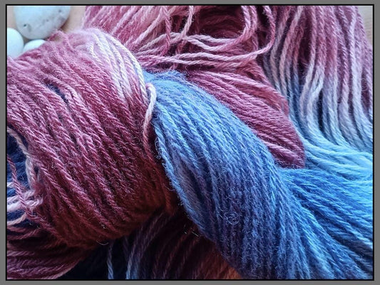 Veimene - 100g - Merino and Suffork wool.
