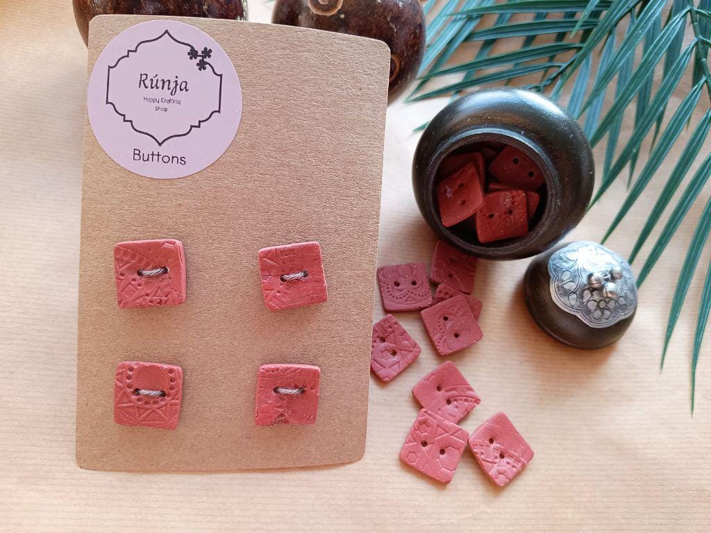 Unique handmade buttons - dusty brown polymer clay, geometric texture (set of 4) approx. 22 mm. Gold glitter.