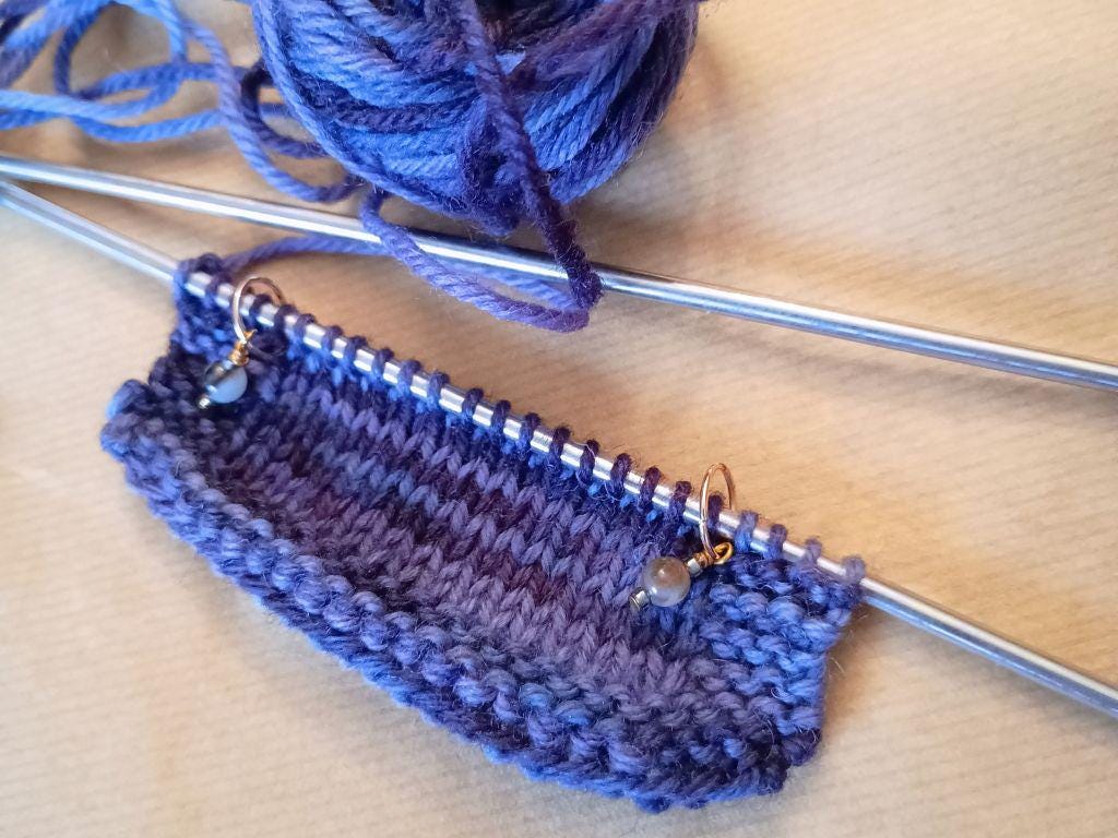 Sleepy Shadows - 50g - Hand-dyed wool yarn 