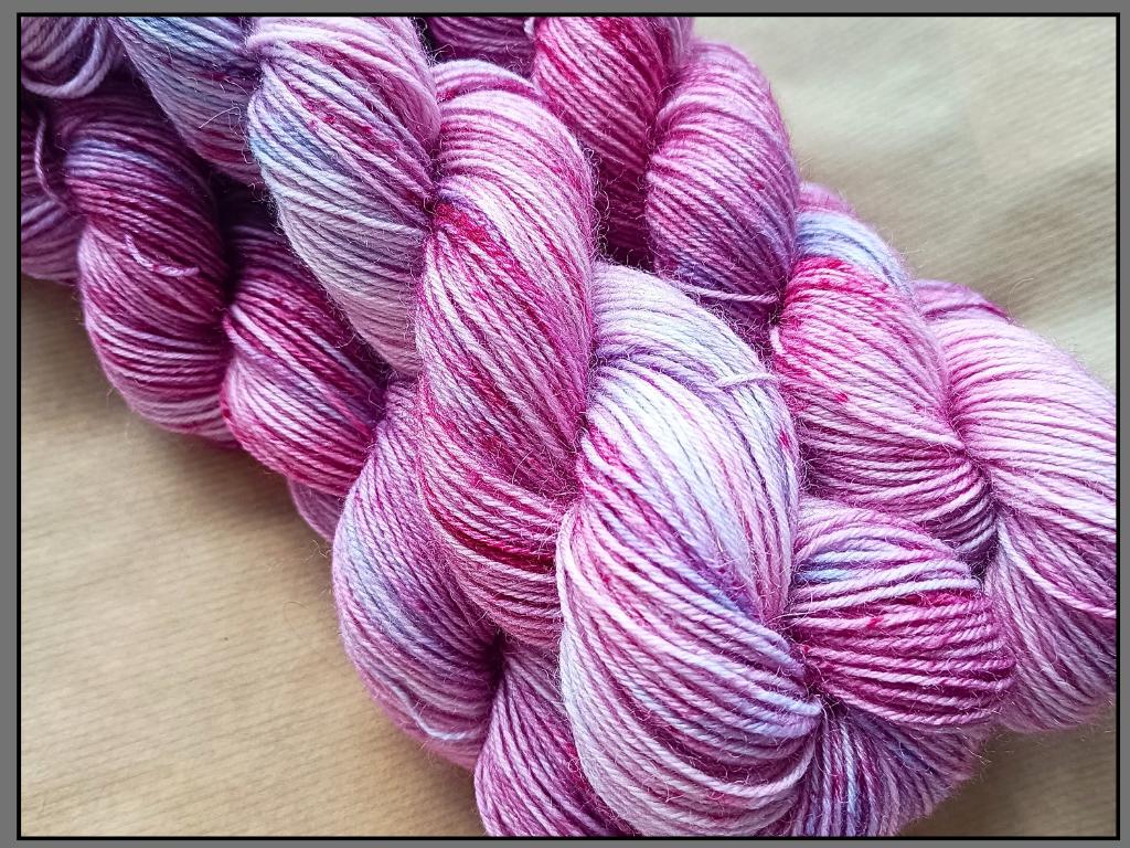 Fay - Hand-dyed yarn for knitting and crocheting. 50g. 