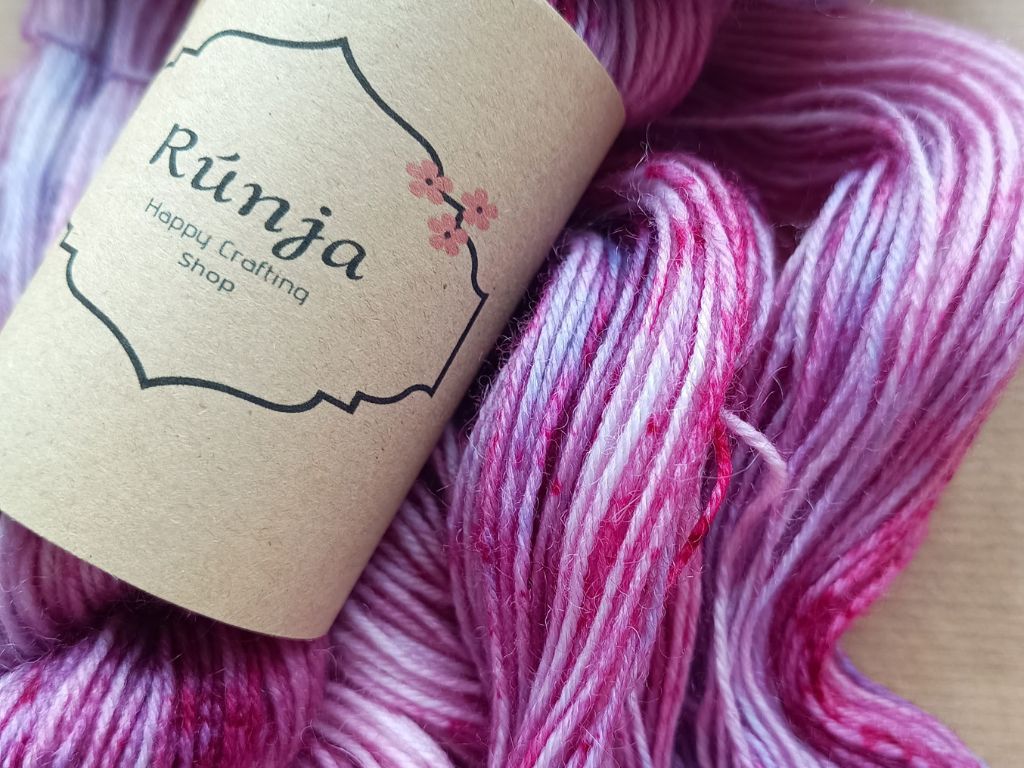 Fay - Hand-dyed yarn for knitting and crocheting. 50g. 