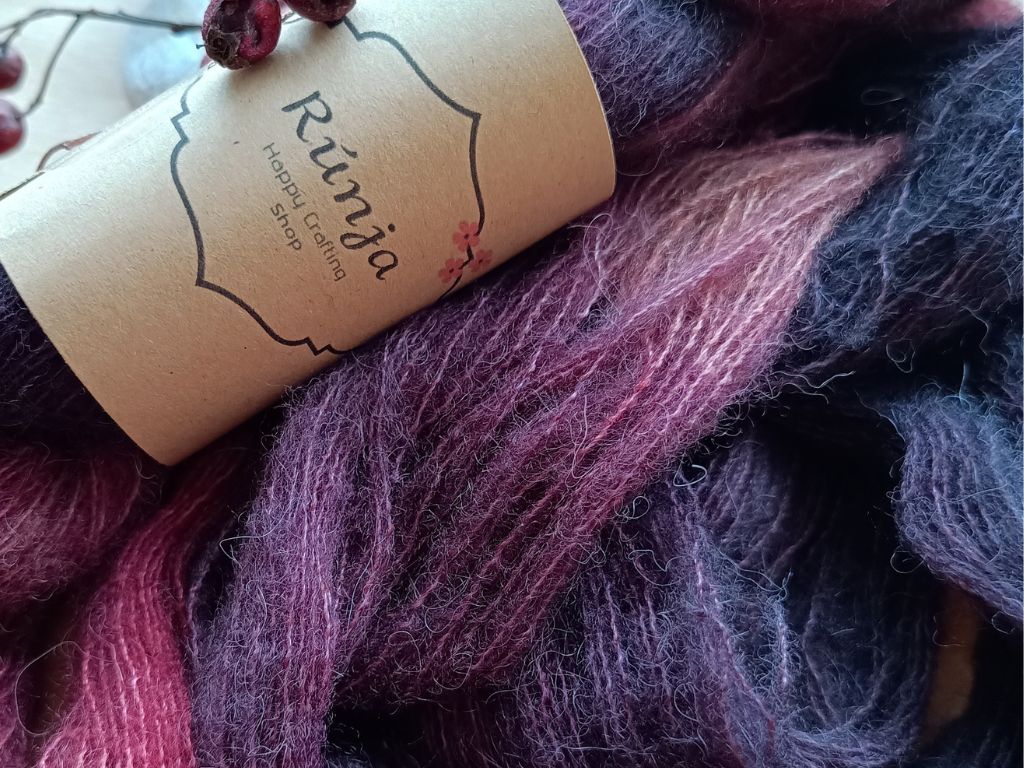 Go nuts! - 25g - Hand-dyed mohair blend 