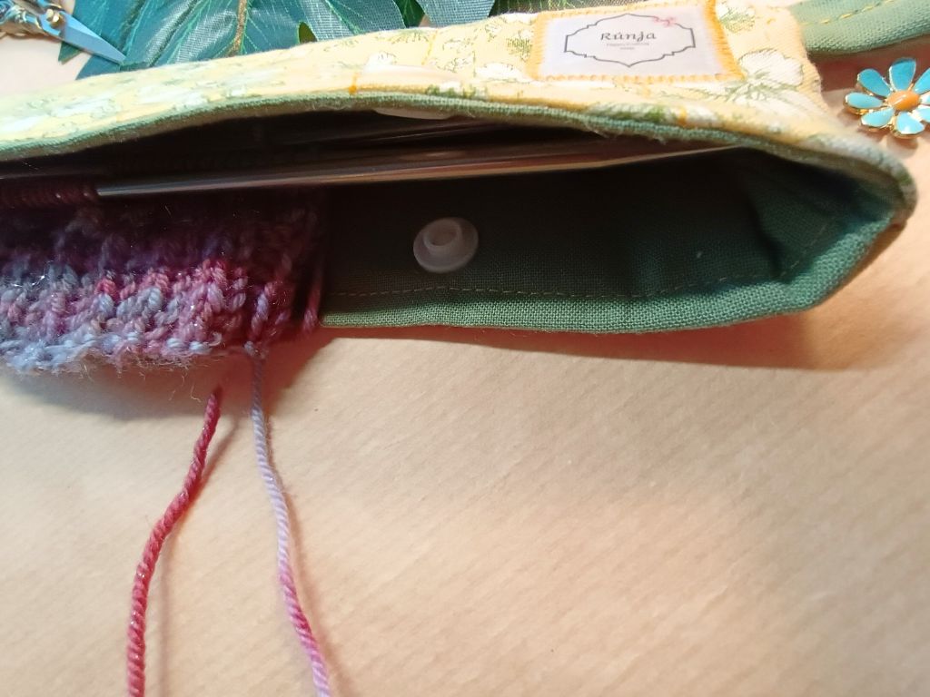 Handmade Knitting Friend "Flower Joy" | Needle Protector (DPN Cozy) approx. 21 cm