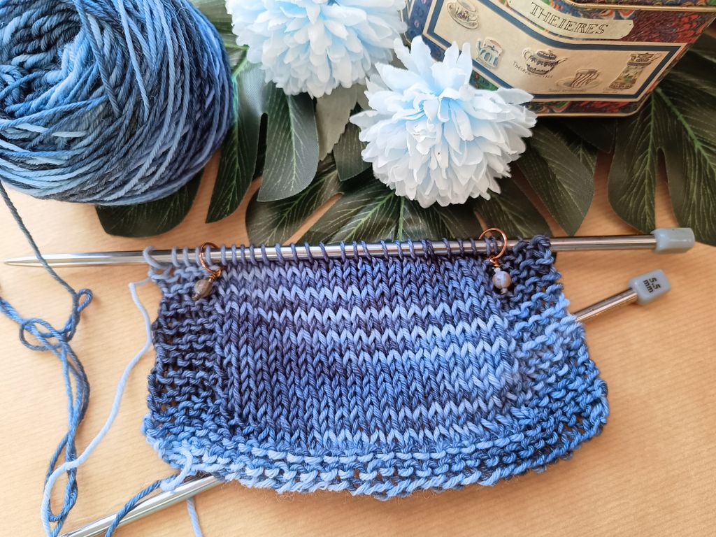 Hand-Dyed Blue Yarn - Riverside (DK) | RúnjaCrafts