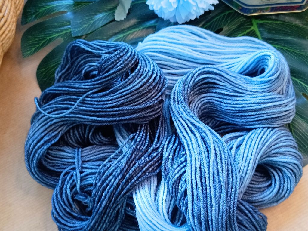 Hand-Dyed Blue Yarn - Riverside (DK) | RúnjaCrafts