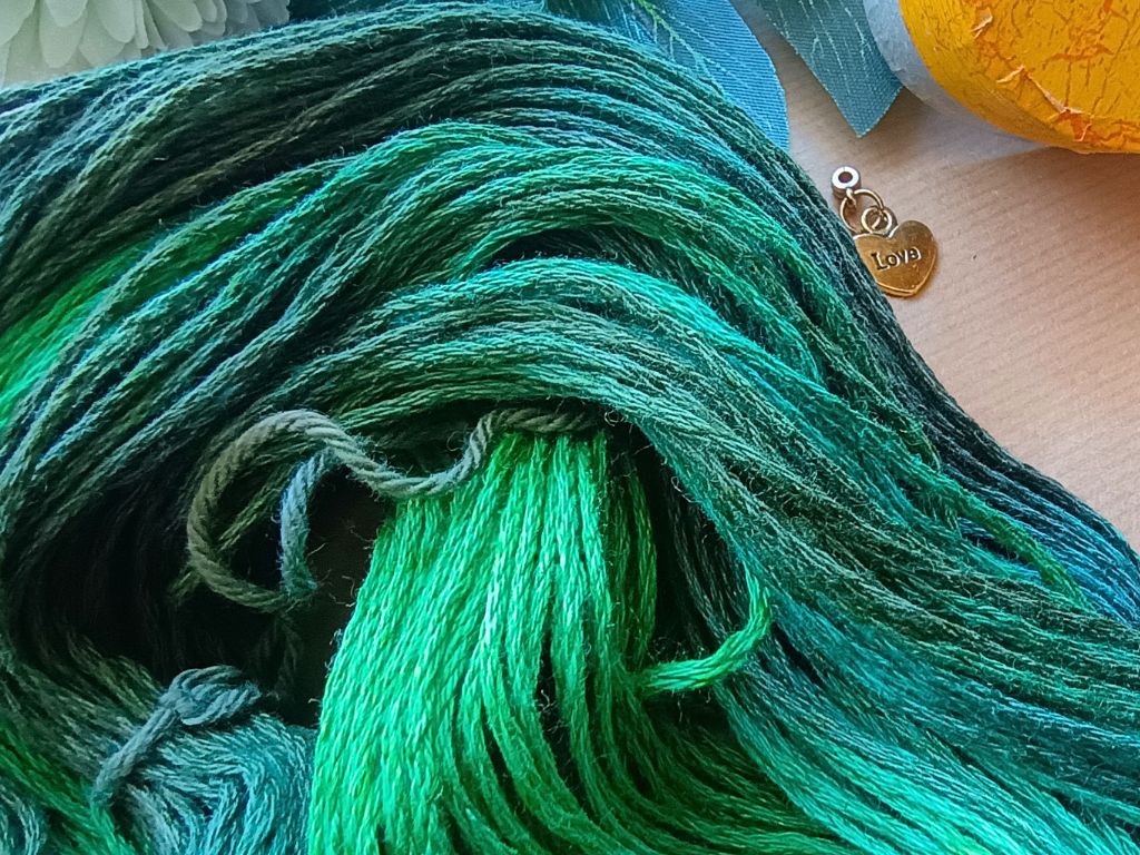 RúnjaCrafts Hand-Dyed Yarn - Spring Forest | Lovely Cotton Yarn with Linen (Aran) - 50g