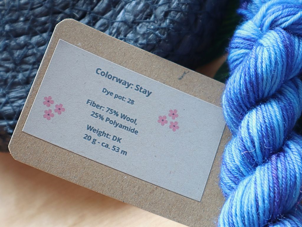Blue Hand-Dyed Wool/Polyamide (DK) – 20g – "Stay"