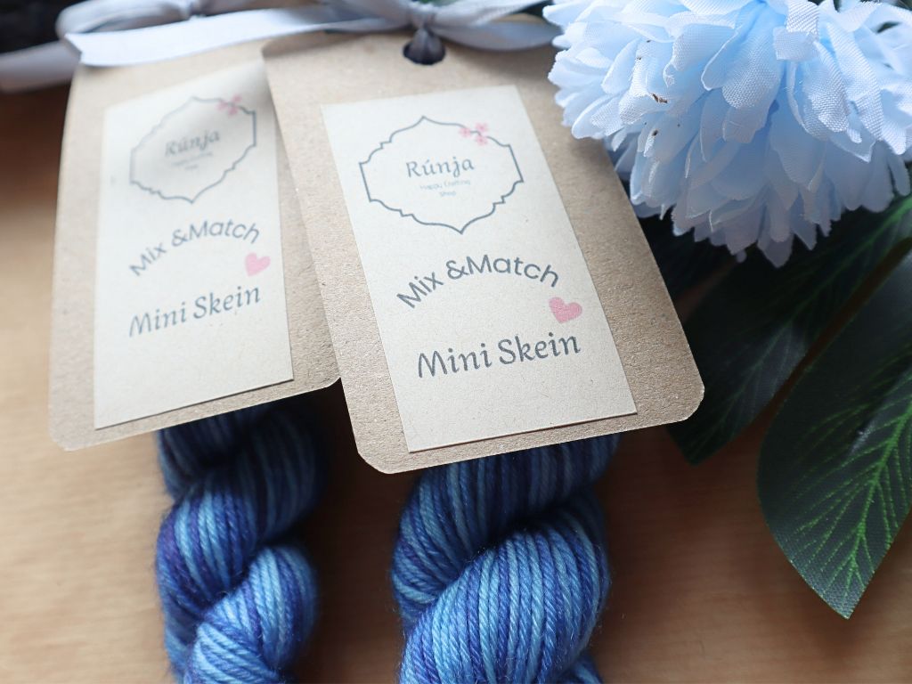 Blue Hand-Dyed Wool/Polyamide (DK) – 20g – "Stay"