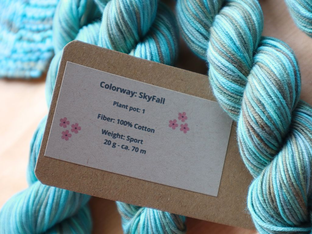 Green Hand-Dyed Cotton (Sport) – 20g – "SkyFall"