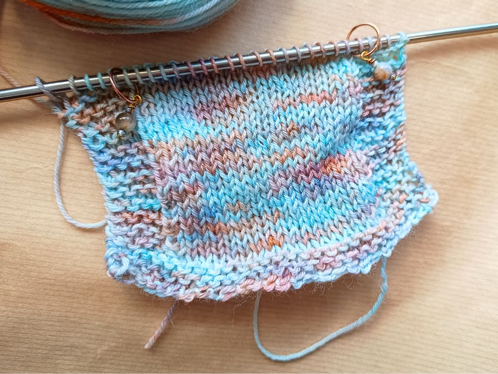 Wildflower Hand-dyed Yarn | RúnjaCrafts | 100g - Billie Eilish Inspired