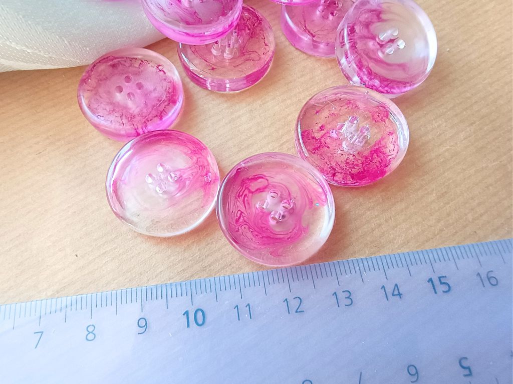 Håndstøbte Knapper med Pink Hvirvler - Unika Luksus til Strik (25mm, 4stk)
