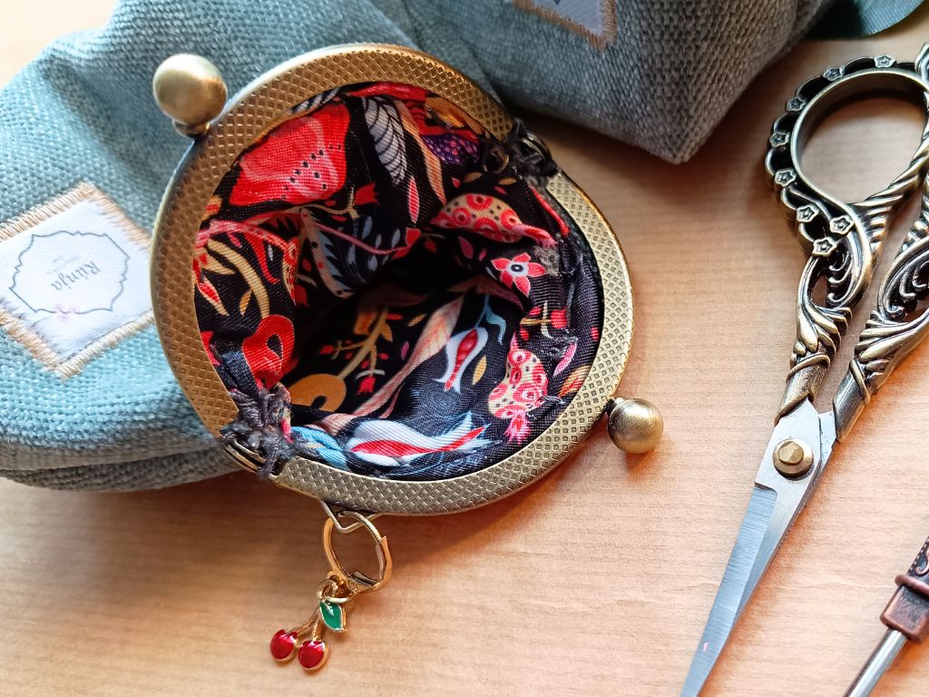Velvet pouch for knitting accessories - Dusty green velvet