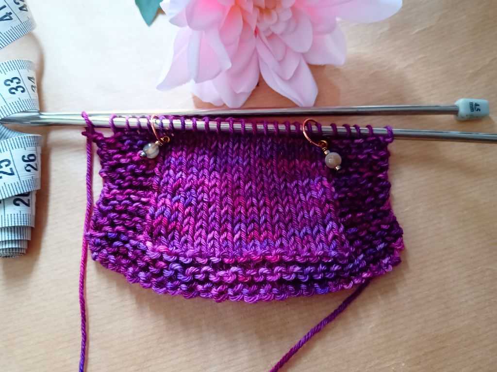Hand-Dyed Luxury Yarn - Rhapsody | Deep Violet and Indigo - RúnjaCrafts
