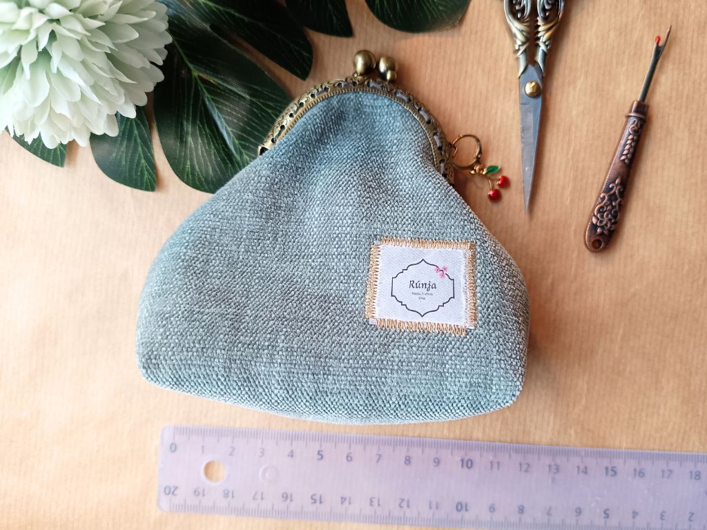 Velvet pouch for knitting accessories - Dusty green velvet