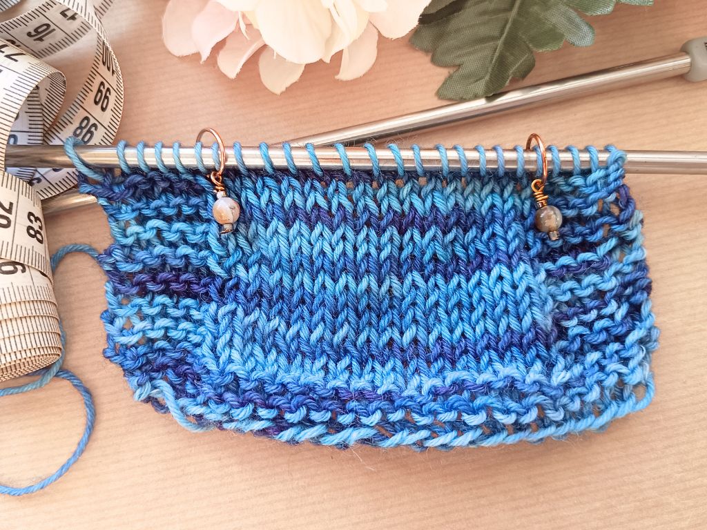 Hand dyed DK yarn - Stay - Blue & Purple Merino Wool - 50g