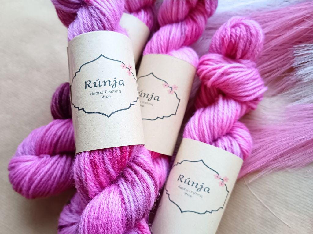 Pepper Pink - 50g - Hand-dyed soft wool. 