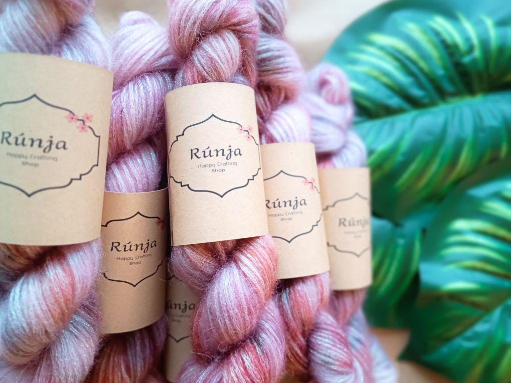 Kind of magic - 25g - Hand-dyed yarn for knitting and crocheting. Mohair blend. 