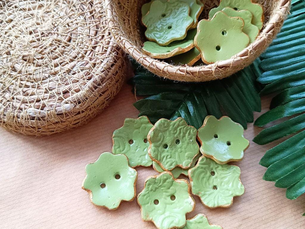 Handmade clay buttons for sewing, knitting or crocheting projects. Set of 4 buttons. Flower shape approx. 33 mm in diameter.