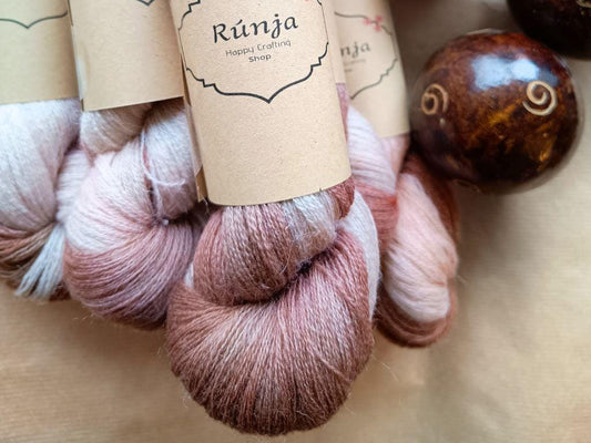 Wooden heart - 50g - Hand-dyed yarn for knitting and crocheting. 