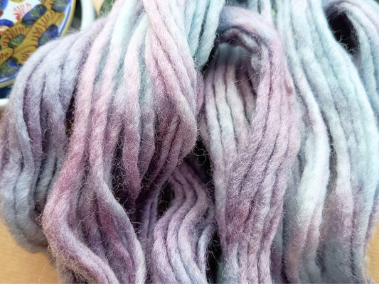 Moonlight shadow - 50g - Hand-dyed yarn. Soft to the touch. 