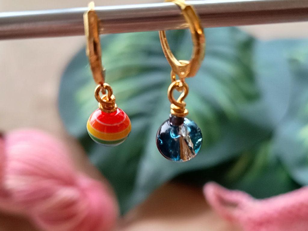 Stitch marker set of 5 with pendants and beads for knitting and crochet projects.